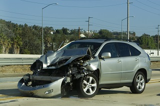 SUV with front end damage